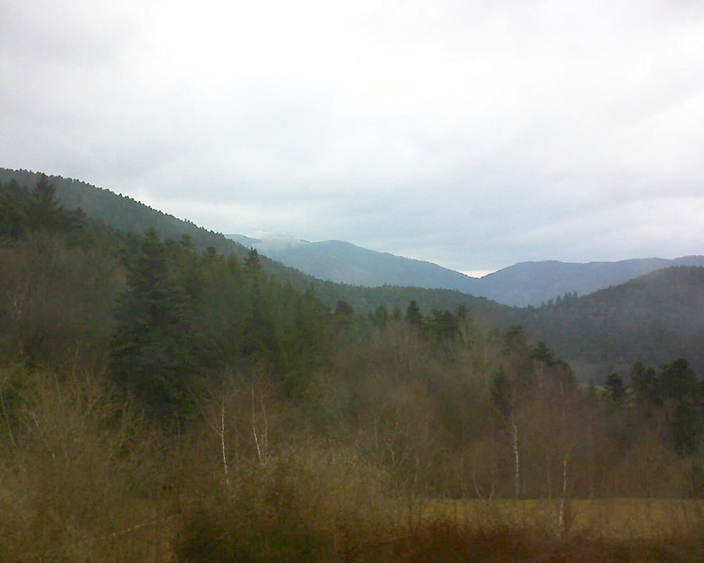 Le petit ballon vu depuis le Domaine Langmatt à Murbach le 01.04.2018 à 16:15 Le petit ballon (Alsace, Vosges) le 01.04.2018 à 16:15