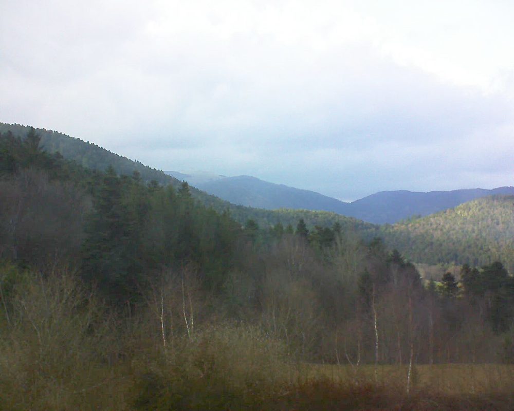 Le petit ballon vu depuis le Domaine Langmatt à Murbach le 01.04.2018 à 17:45 Le petit ballon (Alsace, Vosges) le 01.04.2018 à 17:45