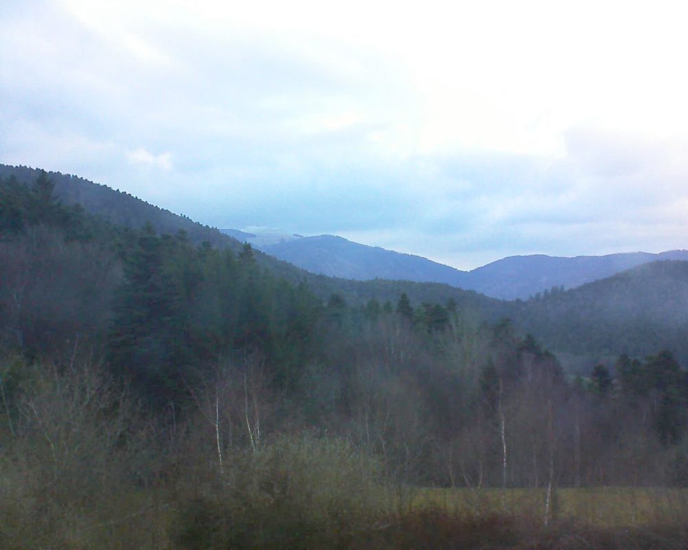 Le petit ballon vu depuis le Domaine Langmatt à Murbach le 01.04.2018 à 18:45 Le petit ballon (Alsace, Vosges) le 01.04.2018 à 18:45
