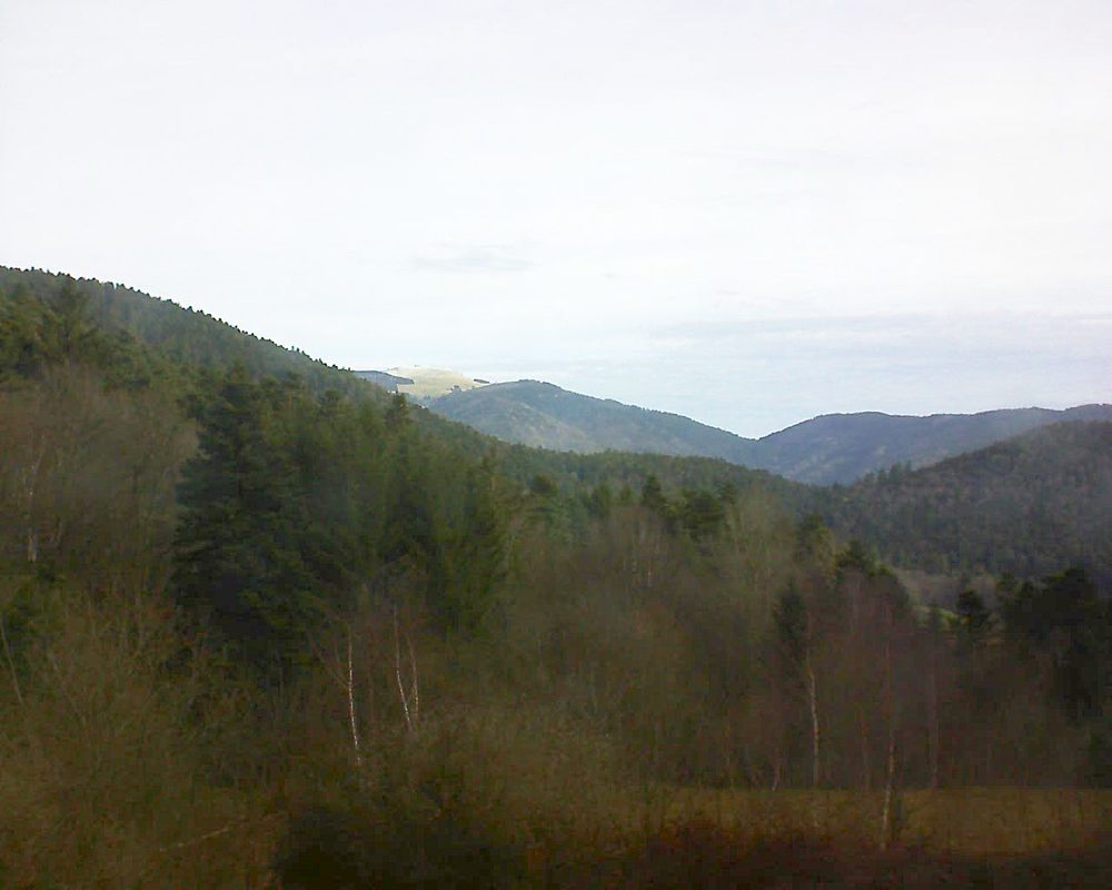 Le petit ballon vu depuis le Domaine Langmatt à Murbach le 02.04.2018 à 09:30 Le petit ballon (Alsace, Vosges) le 02.04.2018 à 09:30