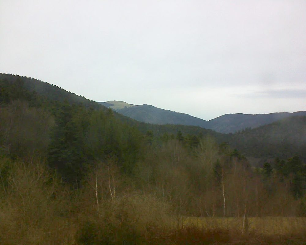 Le petit ballon vu depuis le Domaine Langmatt à Murbach le 02.04.2018 à 17:30 Le petit ballon (Alsace, Vosges) le 02.04.2018 à 17:30