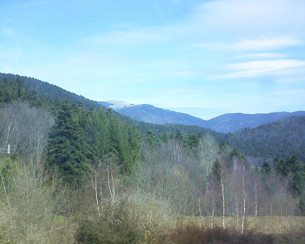 Le petit ballon vu depuis le Domaine Langmatt à Murbach le 03.04.2018 à 12:00 Le petit ballon (Alsace, Vosges) le 03.04.2018 à 12:00