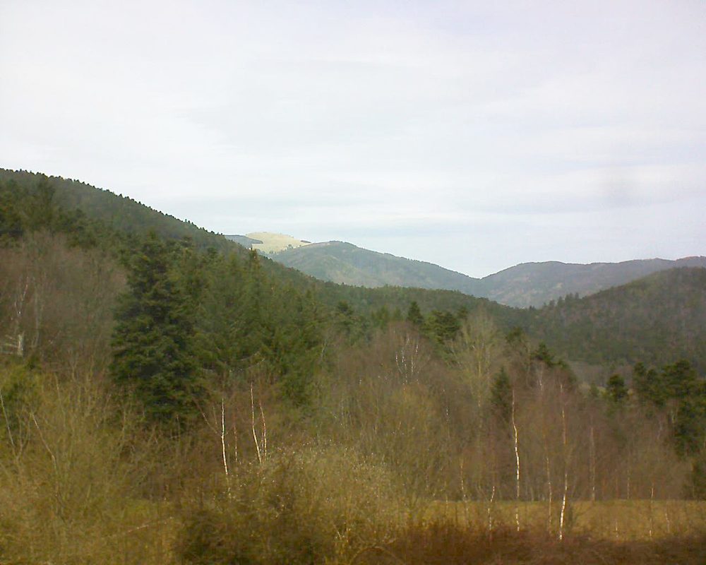 Le petit ballon vu depuis le Domaine Langmatt à Murbach le 03.04.2018 à 13:30 Le petit ballon (Alsace, Vosges) le 03.04.2018 à 13:30