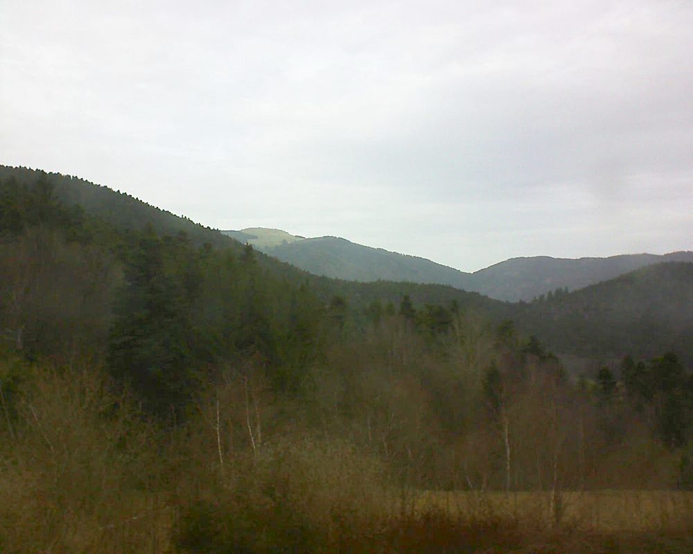 Le petit ballon vu depuis le Domaine Langmatt à Murbach le 03.04.2018 à 15:30 Le petit ballon (Alsace, Vosges) le 03.04.2018 à 15:30