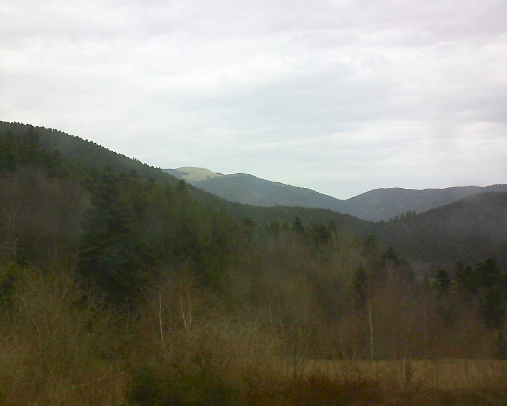 Le petit ballon vu depuis le Domaine Langmatt à Murbach le 03.04.2018 à 16:30 Le petit ballon (Alsace, Vosges) le 03.04.2018 à 16:30