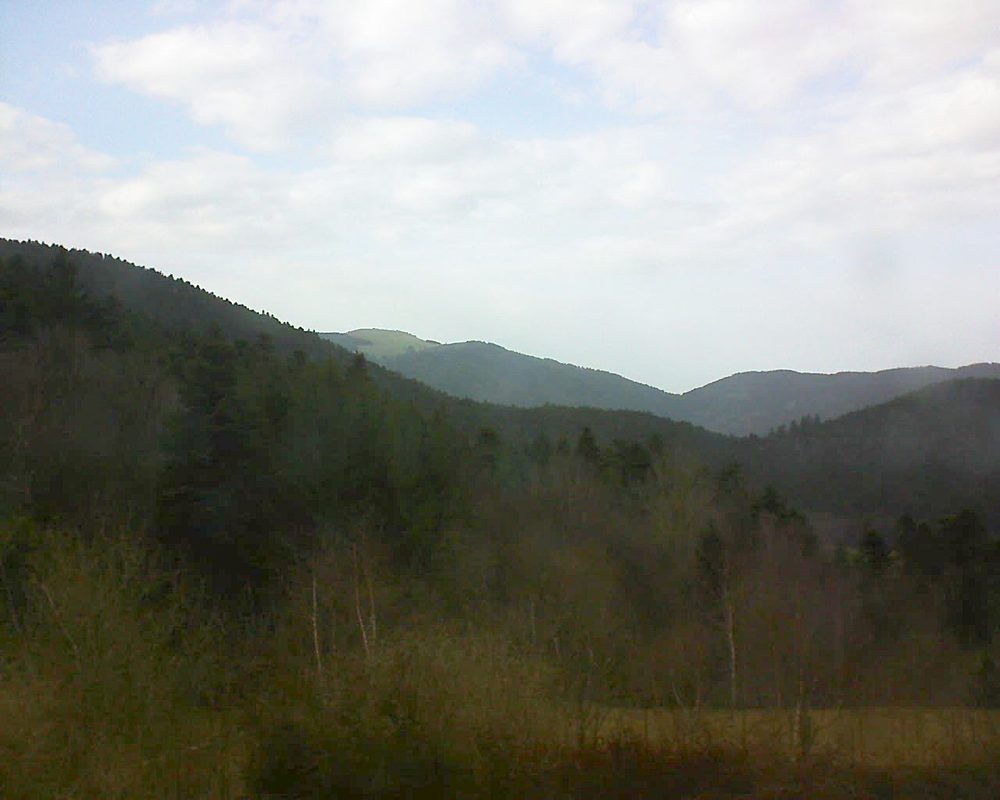 Le petit ballon vu depuis le Domaine Langmatt à Murbach le 03.04.2018 à 18:00 Le petit ballon (Alsace, Vosges) le 03.04.2018 à 18:00