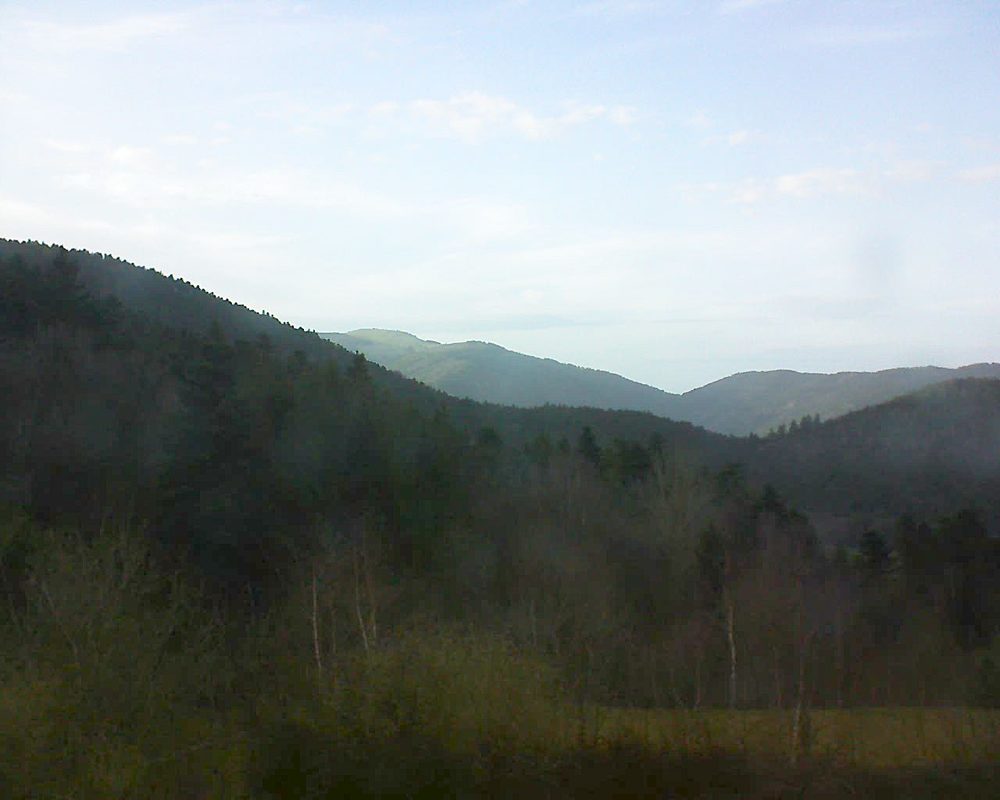 Le petit ballon vu depuis le Domaine Langmatt à Murbach le 03.04.2018 à 19:00 Le petit ballon (Alsace, Vosges) le 03.04.2018 à 19:00