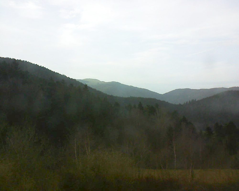 Le petit ballon vu depuis le Domaine Langmatt à Murbach le 03.04.2018 à 19:15 Le petit ballon (Alsace, Vosges) le 03.04.2018 à 19:15