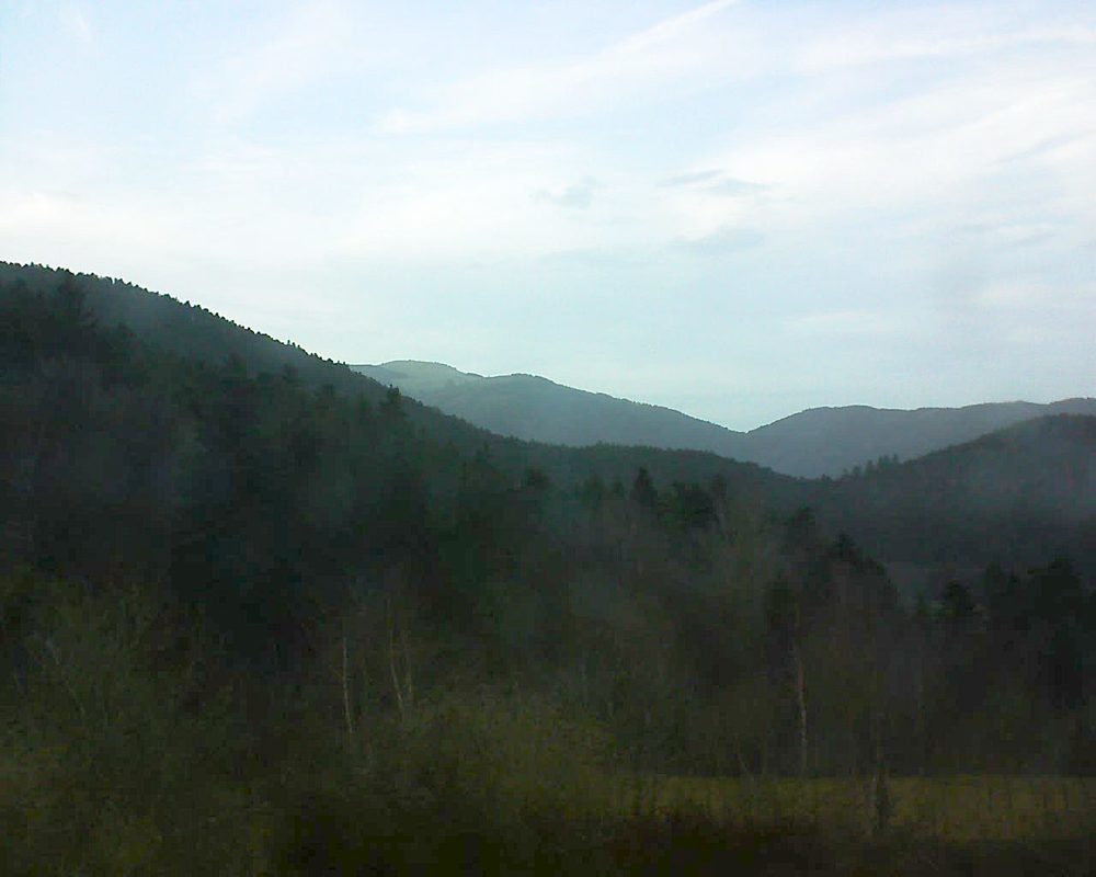 Le petit ballon vu depuis le Domaine Langmatt à Murbach le 03.04.2018 à 19:30 Le petit ballon (Alsace, Vosges) le 03.04.2018 à 19:30