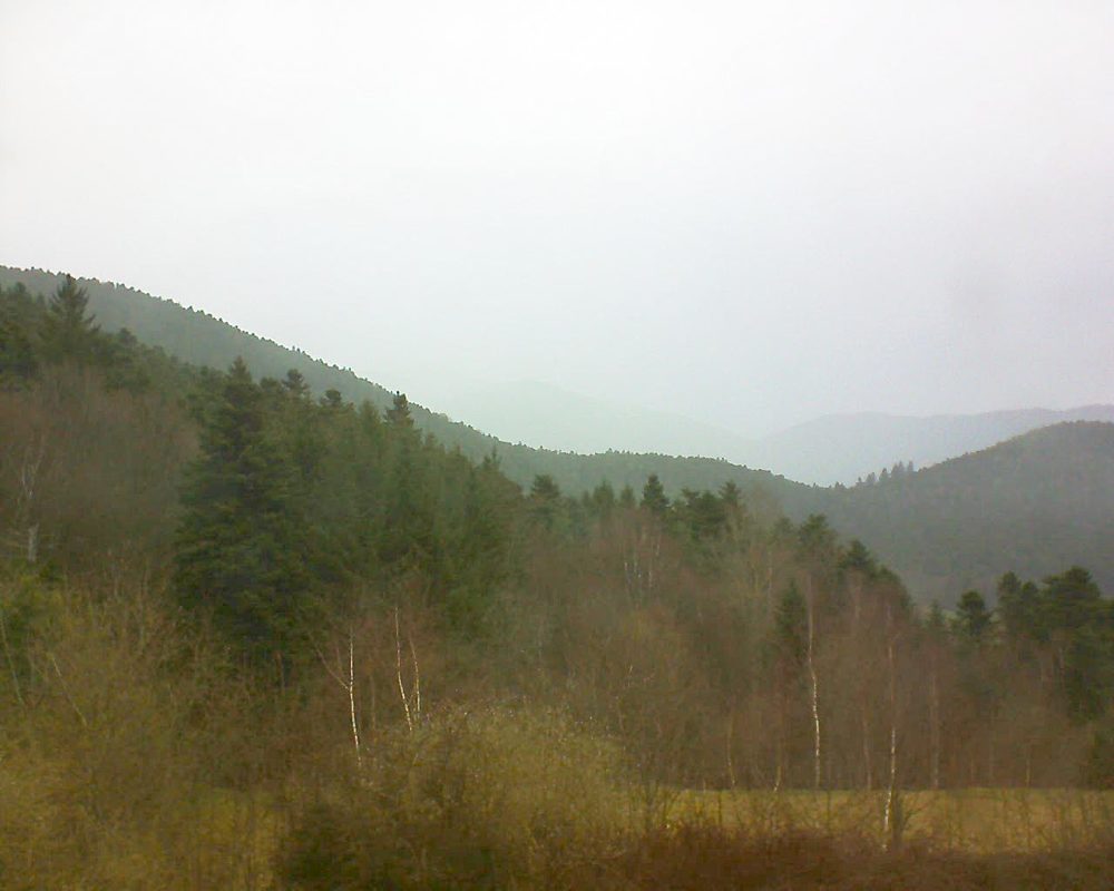 Le petit ballon vu depuis le Domaine Langmatt à Murbach le 04.04.2018 à 12:15 Le petit ballon (Alsace, Vosges) le 04.04.2018 à 12:15