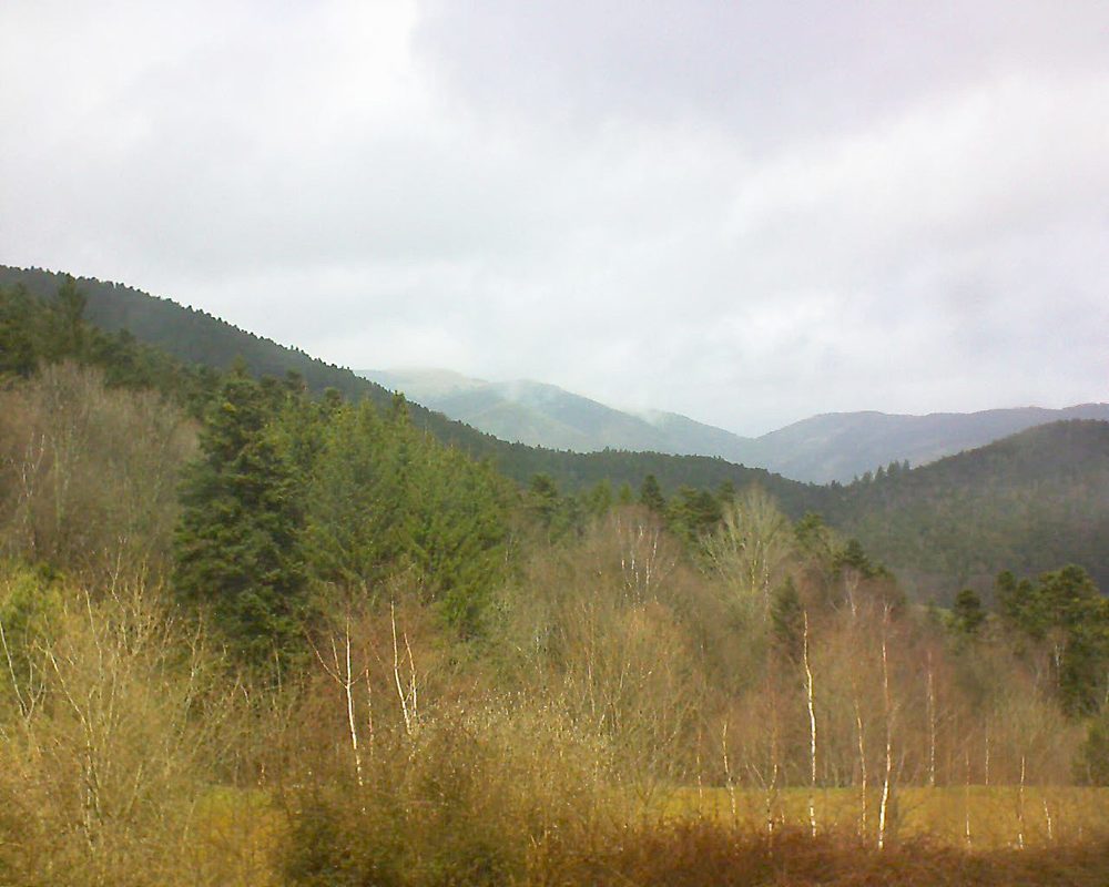 Le petit ballon vu depuis le Domaine Langmatt à Murbach le 05.04.2018 à 13:45 Le petit ballon (Alsace, Vosges) le 05.04.2018 à 13:45