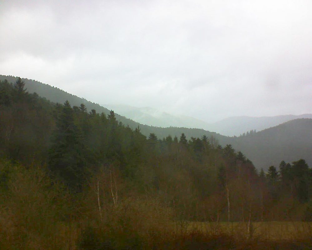 Le petit ballon vu depuis le Domaine Langmatt à Murbach le 05.04.2018 à 14:45 Le petit ballon (Alsace, Vosges) le 05.04.2018 à 14:45
