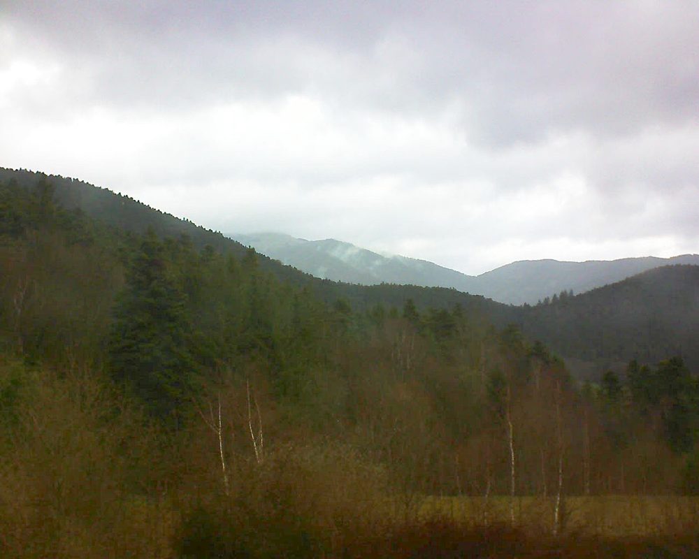 Le petit ballon vu depuis le Domaine Langmatt à Murbach le 05.04.2018 à 15:15 Le petit ballon (Alsace, Vosges) le 05.04.2018 à 15:15