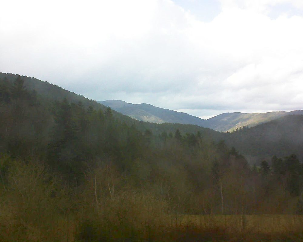 Le petit ballon vu depuis le Domaine Langmatt à Murbach le 05.04.2018 à 16:45 Le petit ballon (Alsace, Vosges) le 05.04.2018 à 16:45