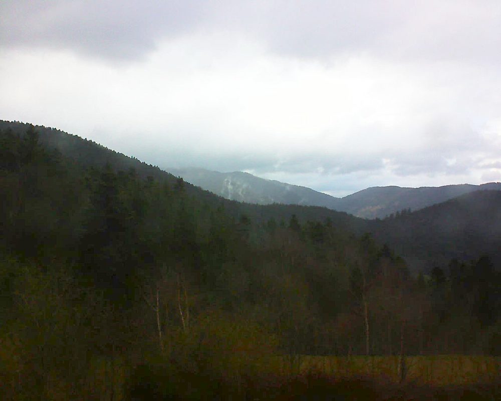 Le petit ballon vu depuis le Domaine Langmatt à Murbach le 05.04.2018 à 17:30 Le petit ballon (Alsace, Vosges) le 05.04.2018 à 17:30