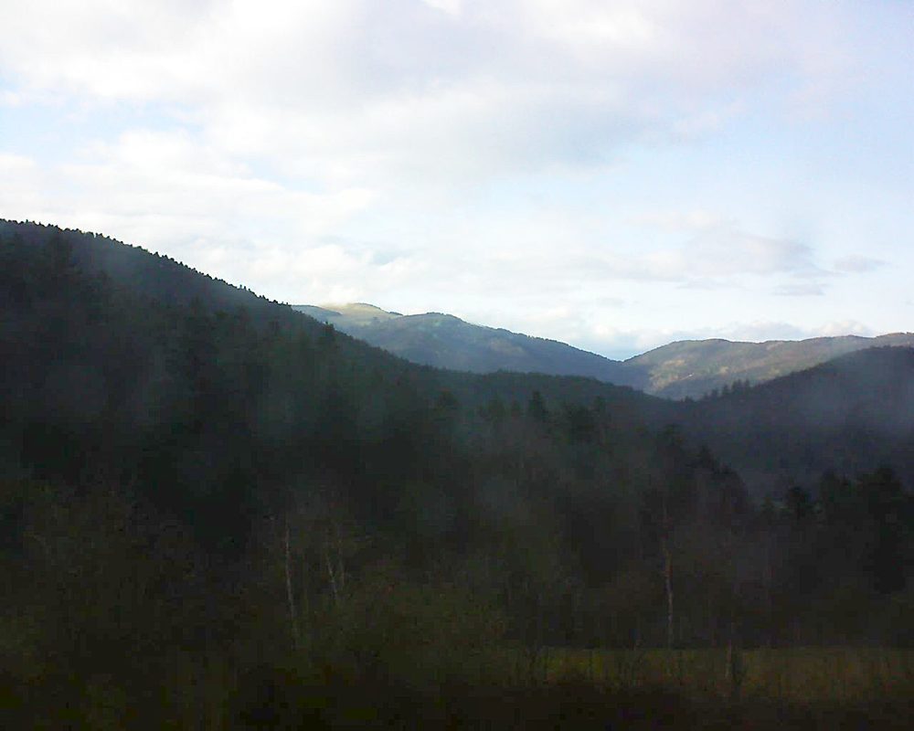 Le petit ballon vu depuis le Domaine Langmatt à Murbach le 05.04.2018 à 18:30 Le petit ballon (Alsace, Vosges) le 05.04.2018 à 18:30