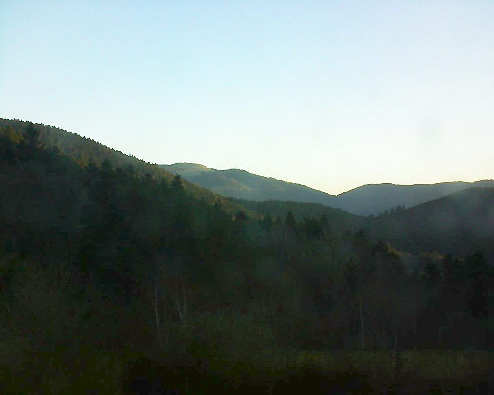 Le petit ballon vu depuis le Domaine Langmatt à Murbach le 07.04.2018 à 07:15 Le petit ballon (Alsace, Vosges) le 07.04.2018 à 07:15