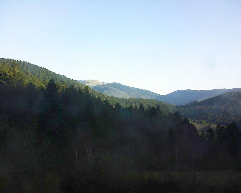 Le petit ballon vu depuis le Domaine Langmatt à Murbach le 07.04.2018 à 08:30 Le petit ballon (Alsace, Vosges) le 07.04.2018 à 08:30