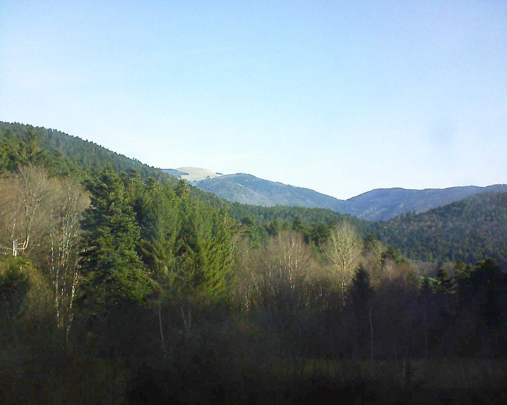 Le petit ballon vu depuis le Domaine Langmatt à Murbach le 07.04.2018 à 09:30 Le petit ballon (Alsace, Vosges) le 07.04.2018 à 09:30