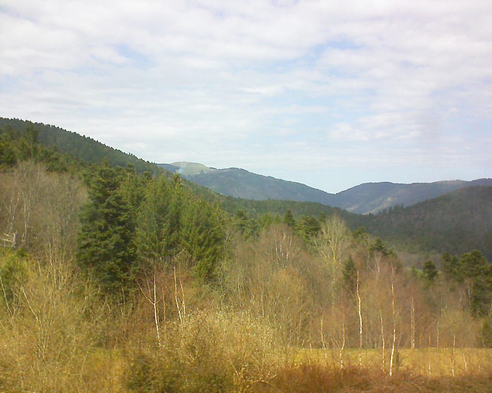 Le petit ballon vu depuis le Domaine Langmatt à Murbach le 07.04.2018 à 14:30 Le petit ballon (Alsace, Vosges) le 07.04.2018 à 14:30