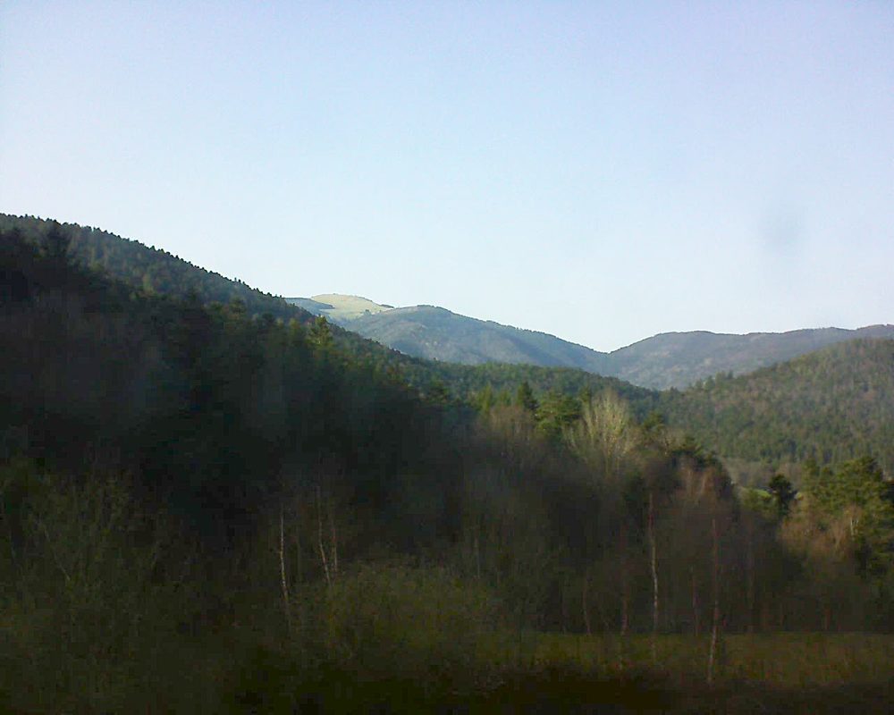Le petit ballon vu depuis le Domaine Langmatt à Murbach le 07.04.2018 à 17:45 Le petit ballon (Alsace, Vosges) le 07.04.2018 à 17:45