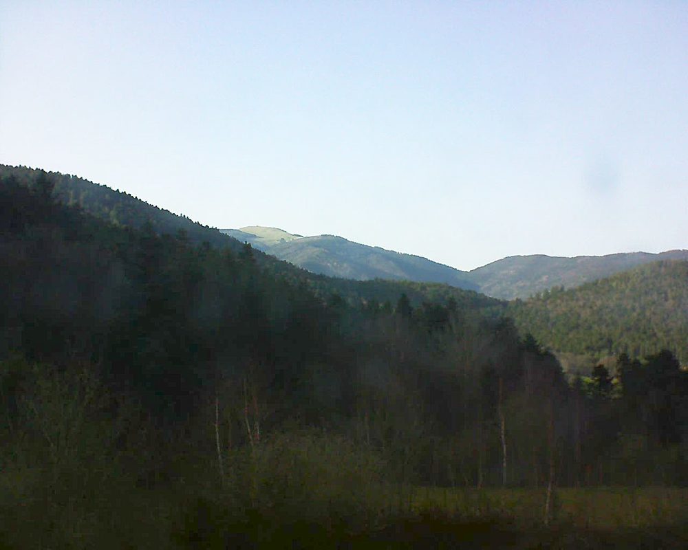 Le petit ballon vu depuis le Domaine Langmatt à Murbach le 07.04.2018 à 18:15 Le petit ballon (Alsace, Vosges) le 07.04.2018 à 18:15