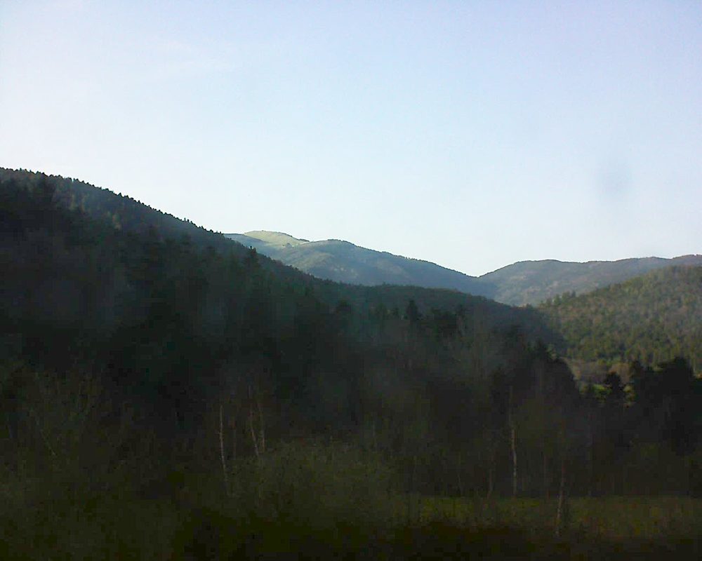 Le petit ballon vu depuis le Domaine Langmatt à Murbach le 07.04.2018 à 18:30 Le petit ballon (Alsace, Vosges) le 07.04.2018 à 18:30