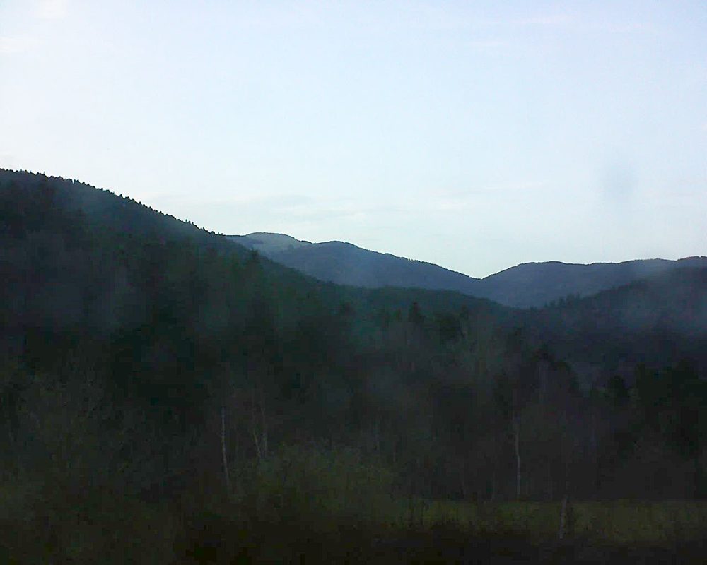 Le petit ballon vu depuis le Domaine Langmatt à Murbach le 07.04.2018 à 19:15 Le petit ballon (Alsace, Vosges) le 07.04.2018 à 19:15