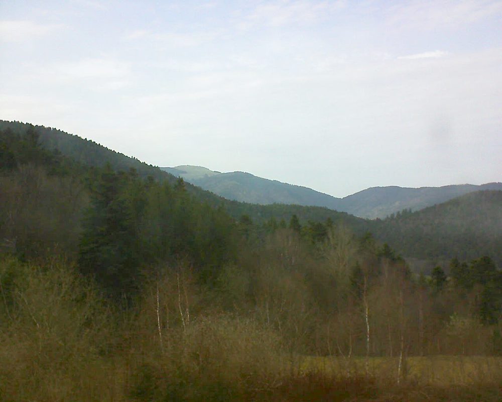 Le petit ballon vu depuis le Domaine Langmatt à Murbach le 08.04.2018 à 18:00 Le petit ballon (Alsace, Vosges) le 08.04.2018 à 18:00