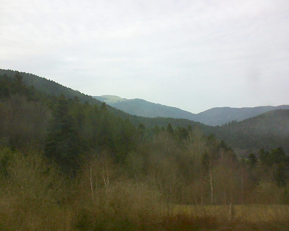 Le petit ballon vu depuis le Domaine Langmatt à Murbach le 08.04.2018 à 18:15 Le petit ballon (Alsace, Vosges) le 08.04.2018 à 18:15