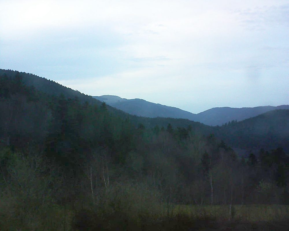 Le petit ballon vu depuis le Domaine Langmatt à Murbach le 08.04.2018 à 20:00 Le petit ballon (Alsace, Vosges) le 08.04.2018 à 20:00