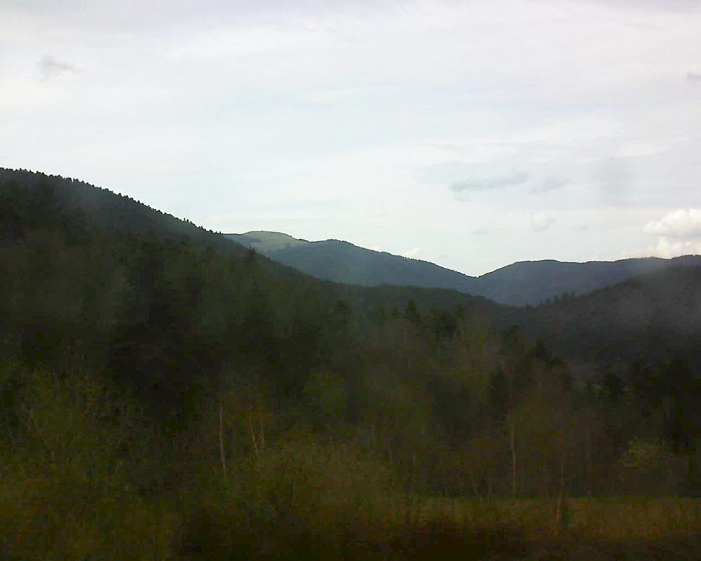 Le petit ballon vu depuis le Domaine Langmatt à Murbach le 09.04.2018 à 17:45 Le petit ballon (Alsace, Vosges) le 09.04.2018 à 17:45