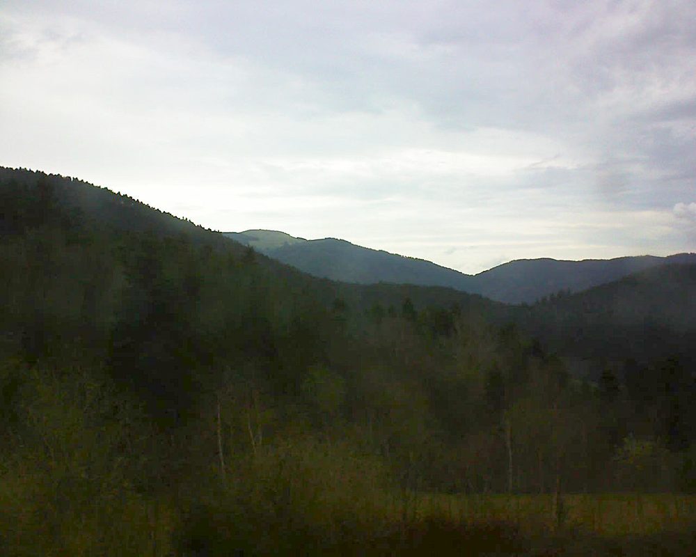 Le petit ballon vu depuis le Domaine Langmatt à Murbach le 09.04.2018 à 18:30 Le petit ballon (Alsace, Vosges) le 09.04.2018 à 18:30