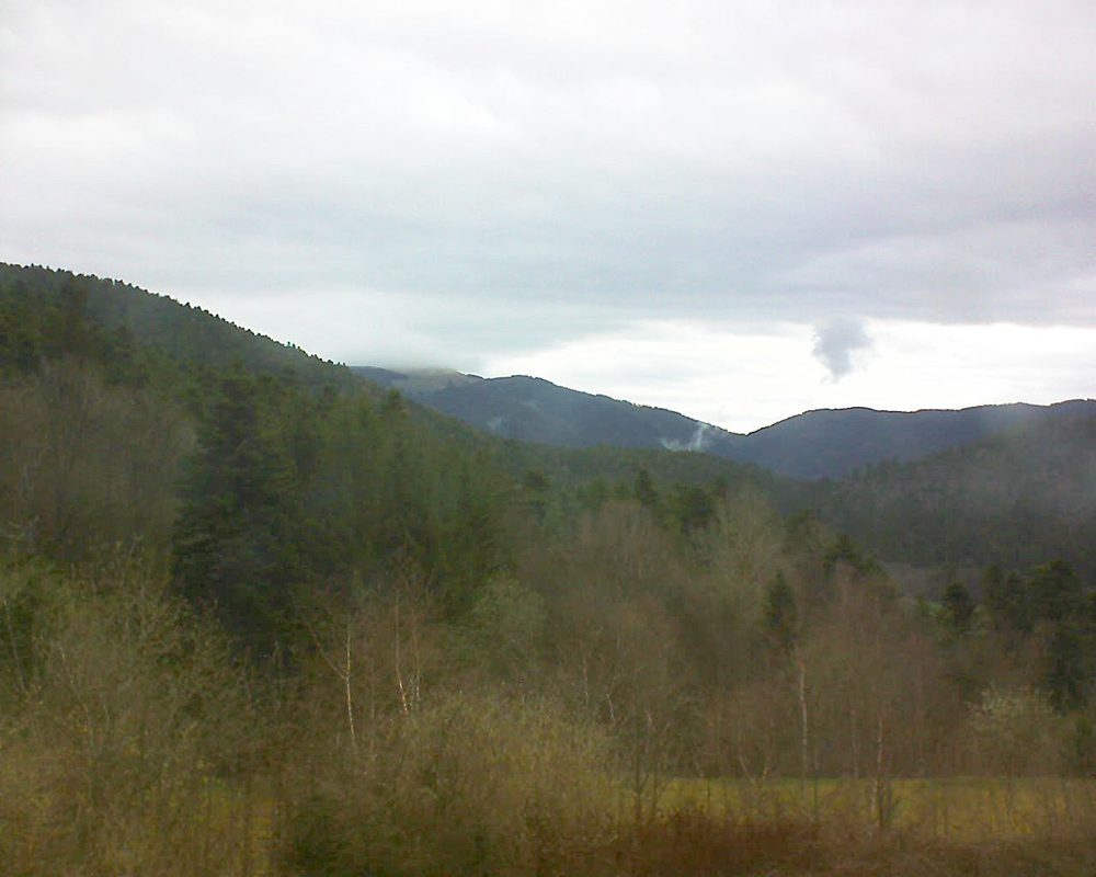 Le petit ballon vu depuis le Domaine Langmatt à Murbach le 10.04.2018 à 14:15 Le petit ballon (Alsace, Vosges) le 10.04.2018 à 14:15