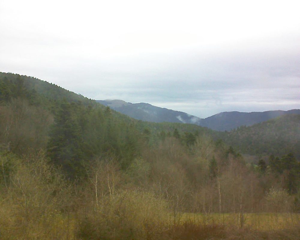 Le petit ballon vu depuis le Domaine Langmatt à Murbach le 10.04.2018 à 14:45 Le petit ballon (Alsace, Vosges) le 10.04.2018 à 14:45