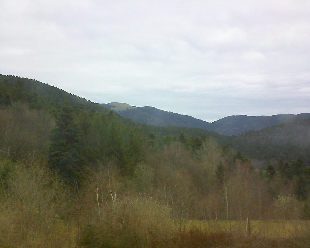Le petit ballon vu depuis le Domaine Langmatt à Murbach le 10.04.2018 à 17:15 Le petit ballon (Alsace, Vosges) le 10.04.2018 à 17:15
