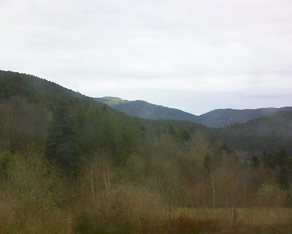 Le petit ballon vu depuis le Domaine Langmatt à Murbach le 10.04.2018 à 17:30 Le petit ballon (Alsace, Vosges) le 10.04.2018 à 17:30