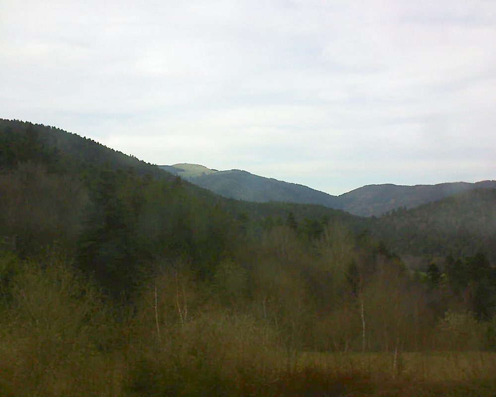 Le petit ballon vu depuis le Domaine Langmatt à Murbach le 11.04.2018 à 18:15 Le petit ballon (Alsace, Vosges) le 11.04.2018 à 18:15