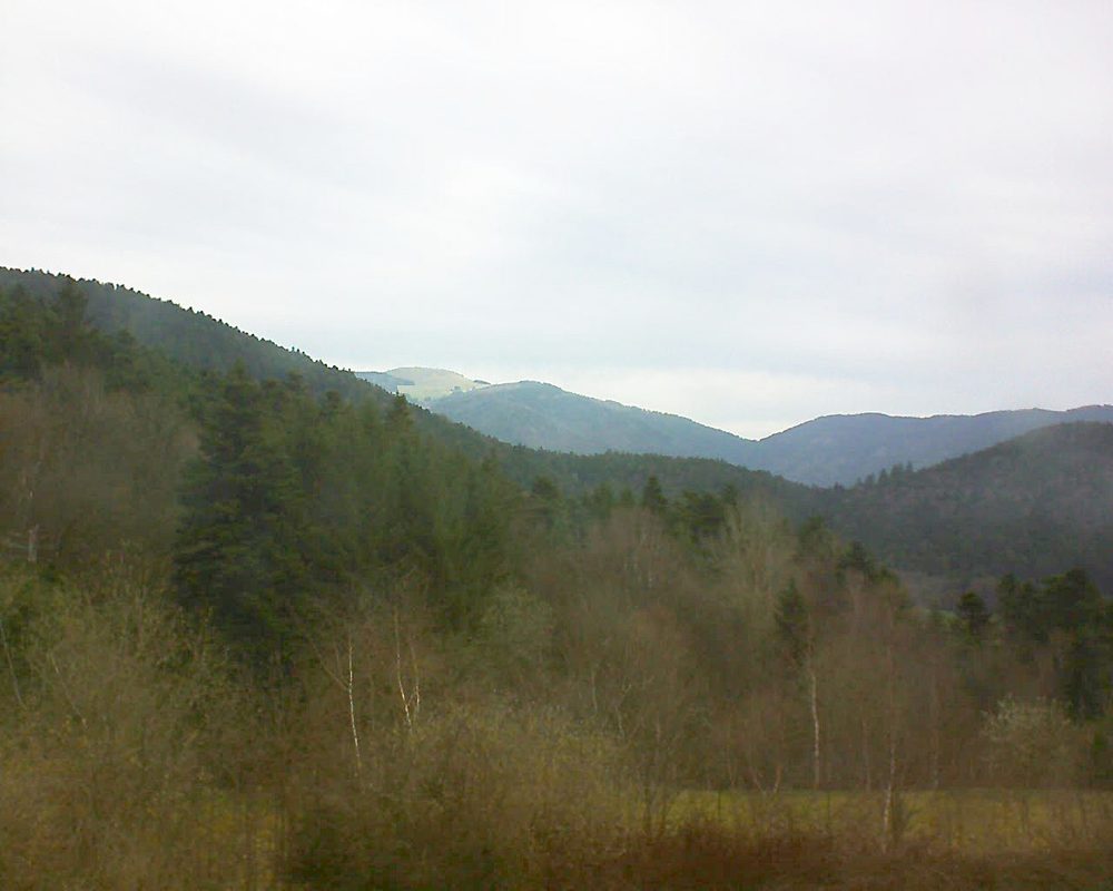 Le petit ballon vu depuis le Domaine Langmatt à Murbach le 12.04.2018 à 09:15 Le petit ballon (Alsace, Vosges) le 12.04.2018 à 09:15