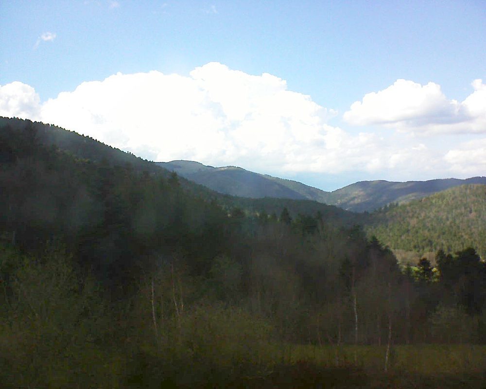 Le petit ballon vu depuis le Domaine Langmatt à Murbach le 12.04.2018 à 17:30 Le petit ballon (Alsace, Vosges) le 12.04.2018 à 17:30