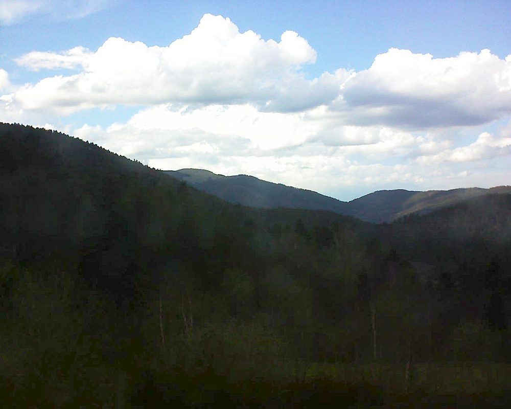 Le petit ballon vu depuis le Domaine Langmatt à Murbach le 12.04.2018 à 18:00 Le petit ballon (Alsace, Vosges) le 12.04.2018 à 18:00