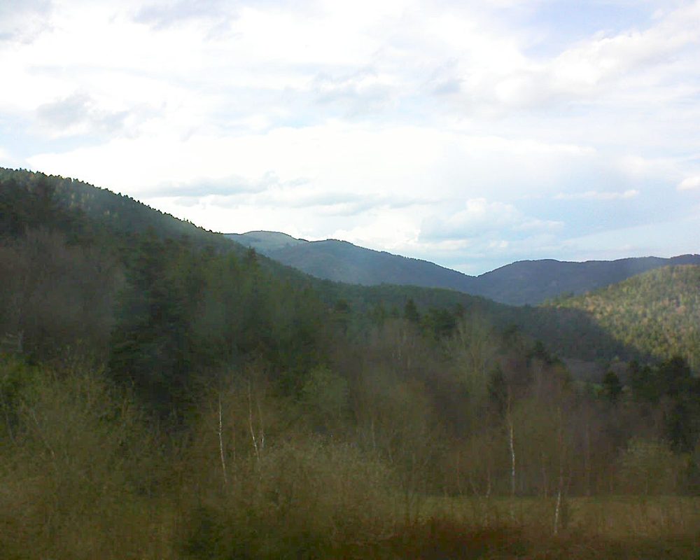 Le petit ballon vu depuis le Domaine Langmatt à Murbach le 12.04.2018 à 18:45 Le petit ballon (Alsace, Vosges) le 12.04.2018 à 18:45