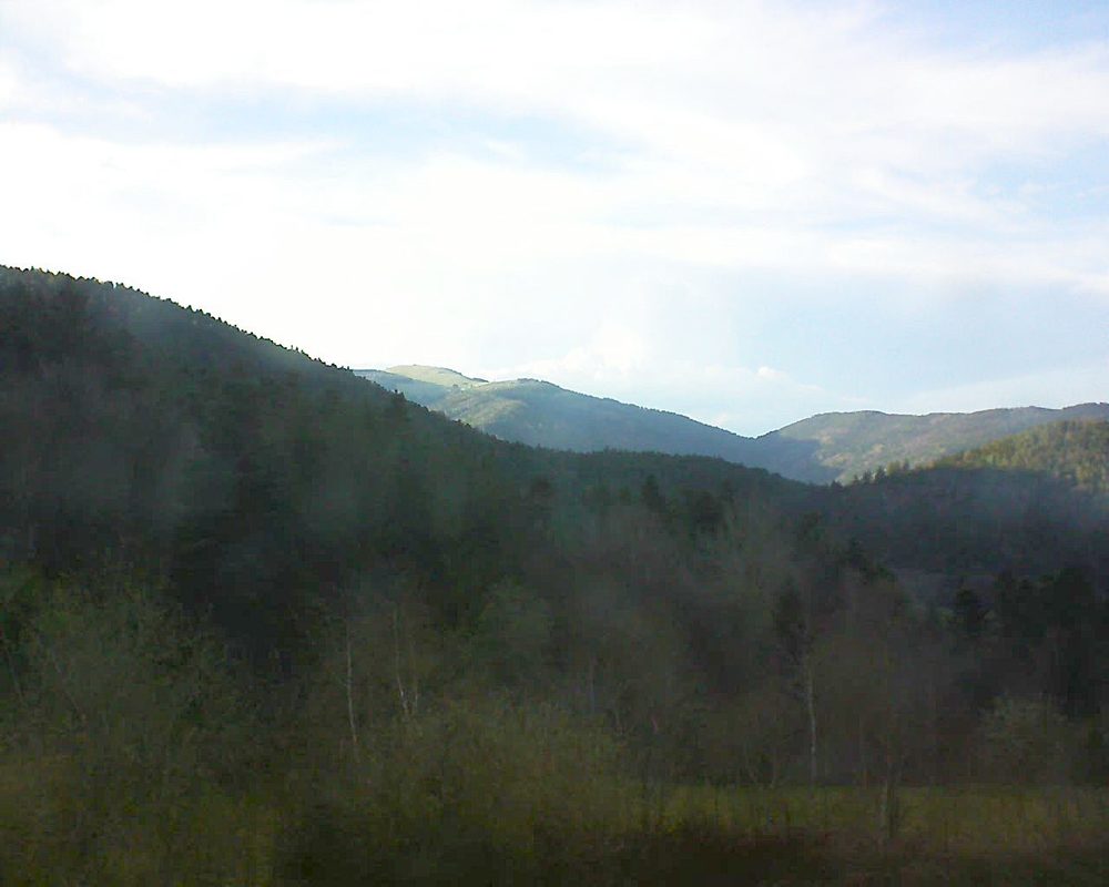 Le petit ballon vu depuis le Domaine Langmatt à Murbach le 12.04.2018 à 19:00 Le petit ballon (Alsace, Vosges) le 12.04.2018 à 19:00