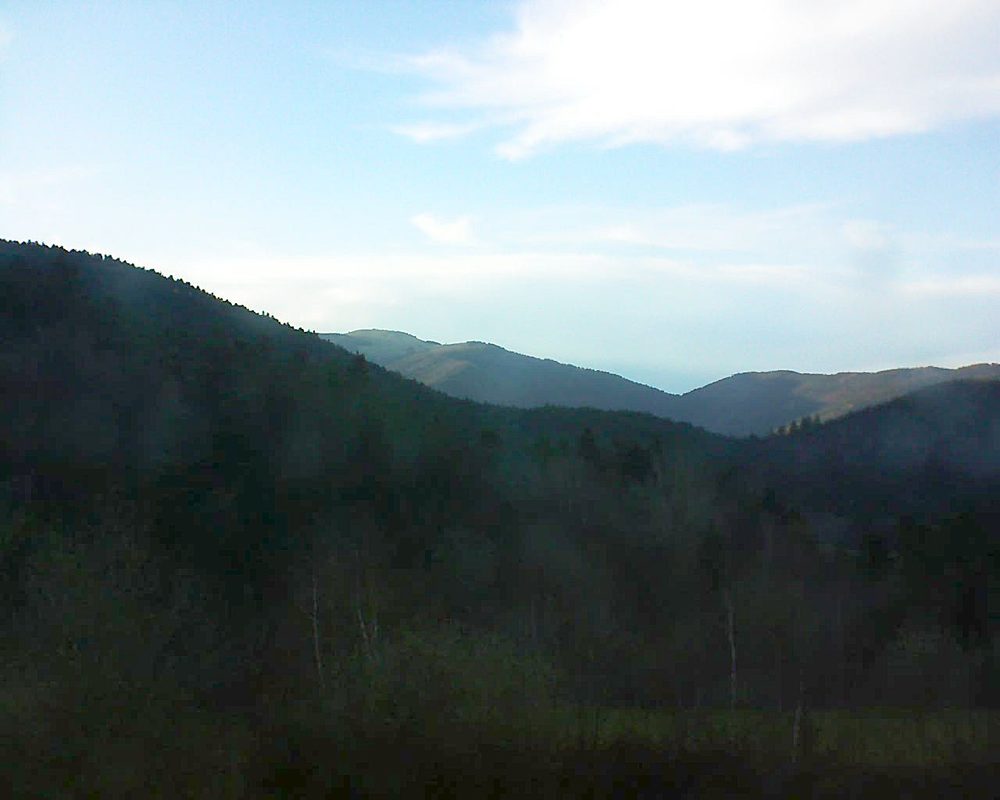Le petit ballon vu depuis le Domaine Langmatt à Murbach le 12.04.2018 à 19:30 Le petit ballon (Alsace, Vosges) le 12.04.2018 à 19:30