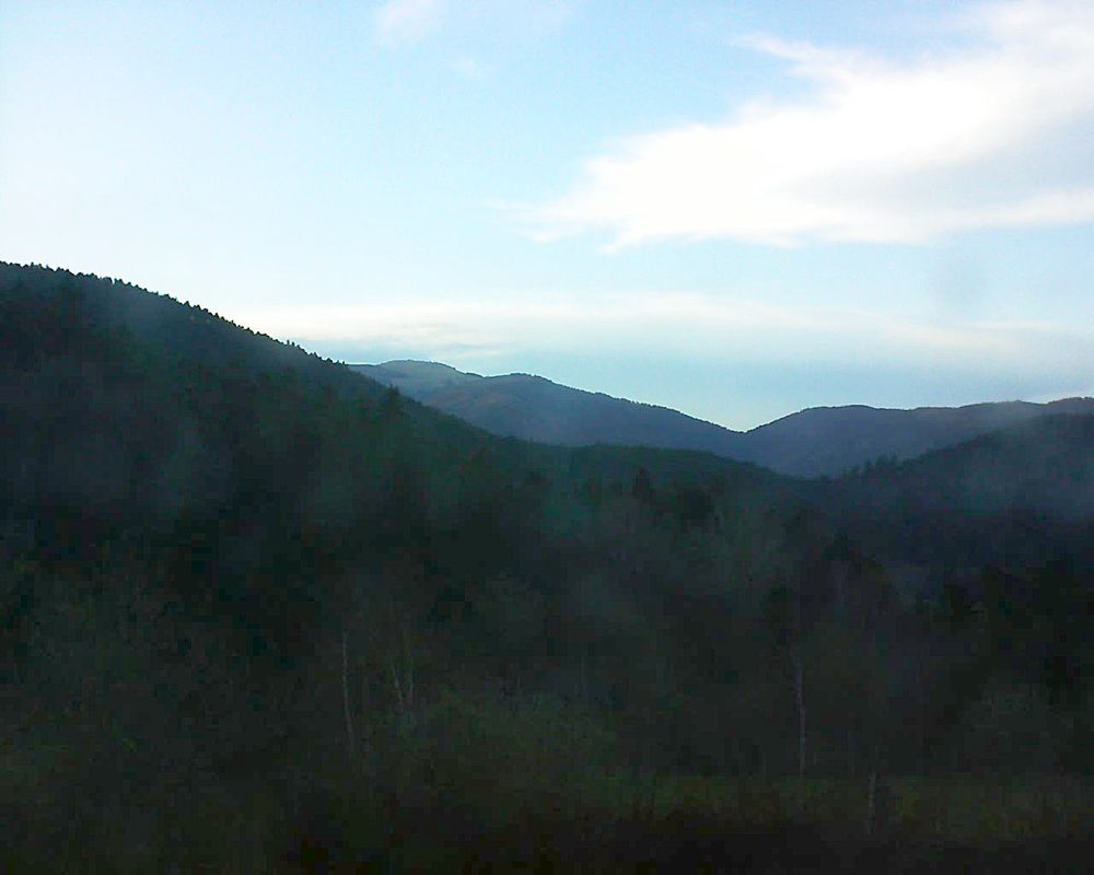 Le petit ballon vu depuis le Domaine Langmatt à Murbach le 12.04.2018 à 19:45 Le petit ballon (Alsace, Vosges) le 12.04.2018 à 19:45