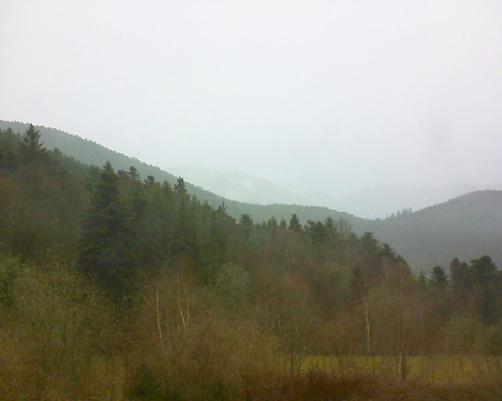 Le petit ballon vu depuis le Domaine Langmatt à Murbach le 13.04.2018 à 10:30 Le petit ballon (Alsace, Vosges) le 13.04.2018 à 10:30