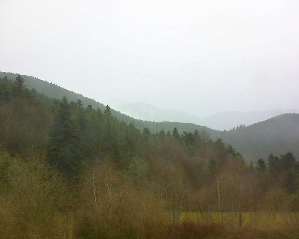 Le petit ballon vu depuis le Domaine Langmatt à Murbach le 13.04.2018 à 10:45 Le petit ballon (Alsace, Vosges) le 13.04.2018 à 10:45