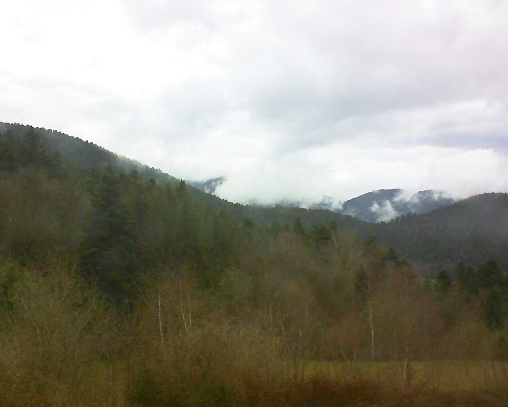 Le petit ballon vu depuis le Domaine Langmatt à Murbach le 13.04.2018 à 11:45 Le petit ballon (Alsace, Vosges) le 13.04.2018 à 11:45