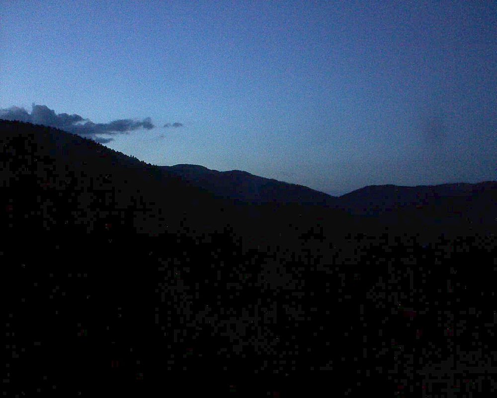 Le petit ballon vu depuis le Domaine Langmatt à Murbach le 13.04.2018 à 20:45 Le petit ballon (Alsace, Vosges) le 13.04.2018 à 20:45