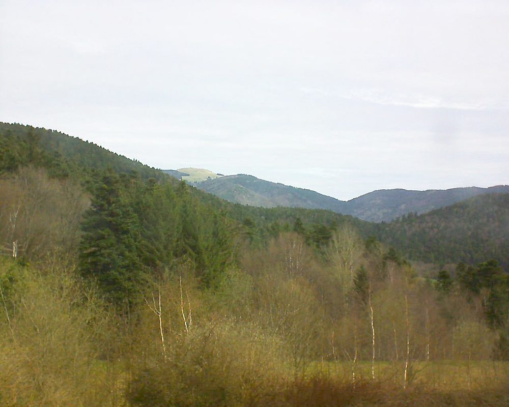 Le petit ballon vu depuis le Domaine Langmatt à Murbach le 14.04.2018 à 11:00 Le petit ballon (Alsace, Vosges) le 14.04.2018 à 11:00